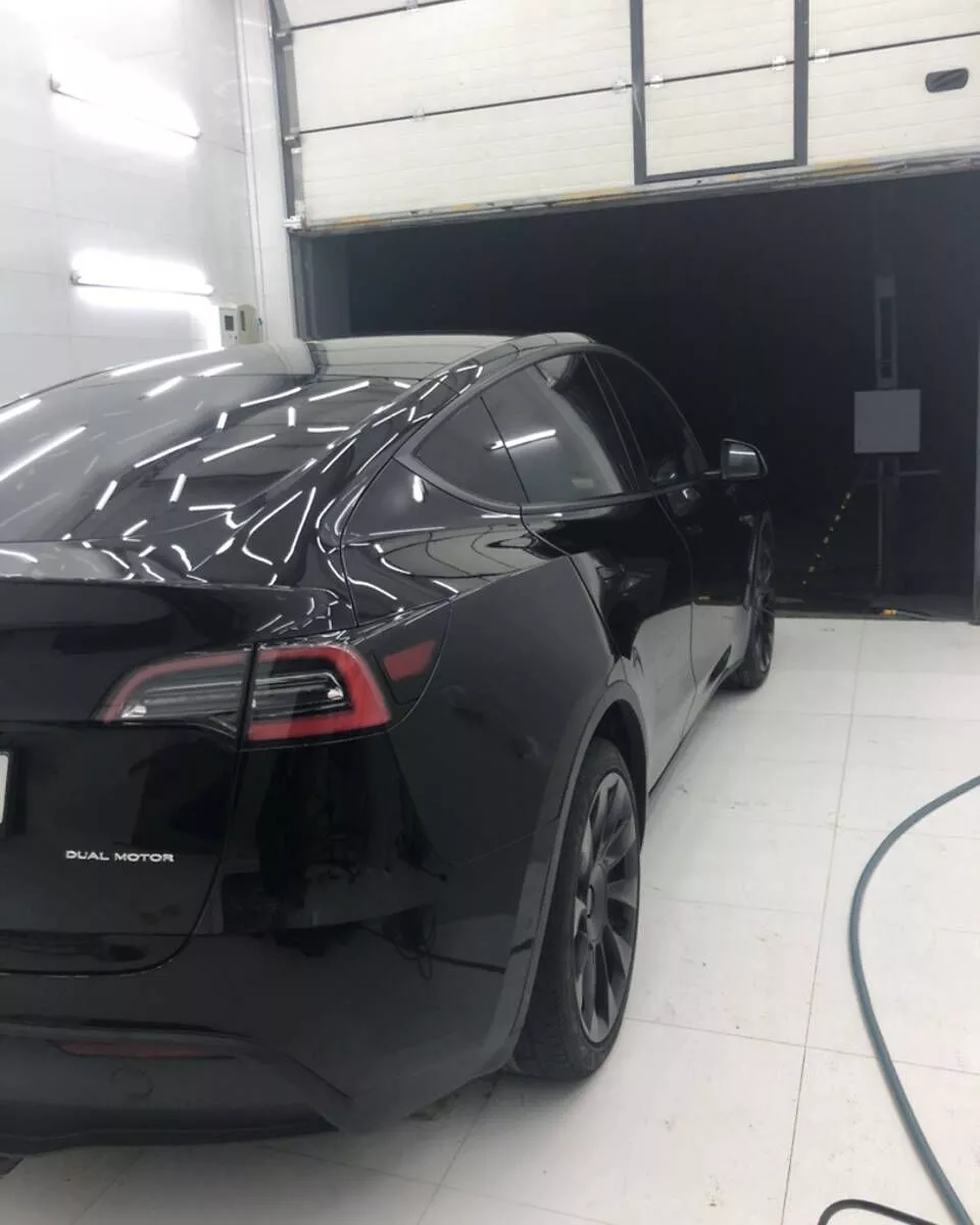 Tesla Model Y  75 kWh 2021131