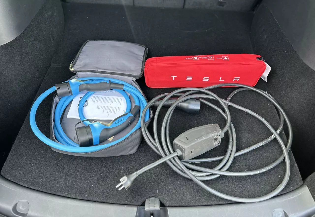 Tesla Model Y  80.5 kWh 2021111