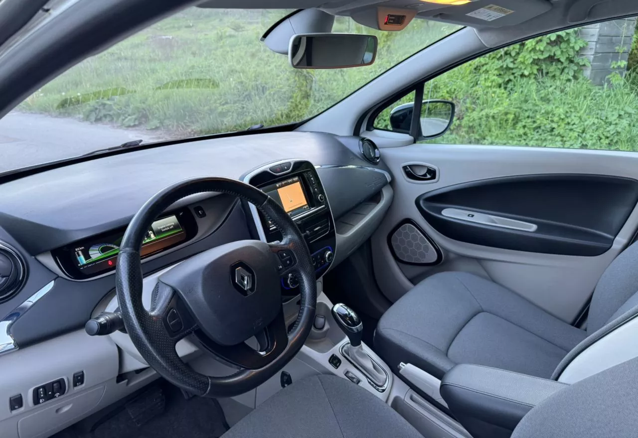 Renault ZOE  23 kWh 2015241