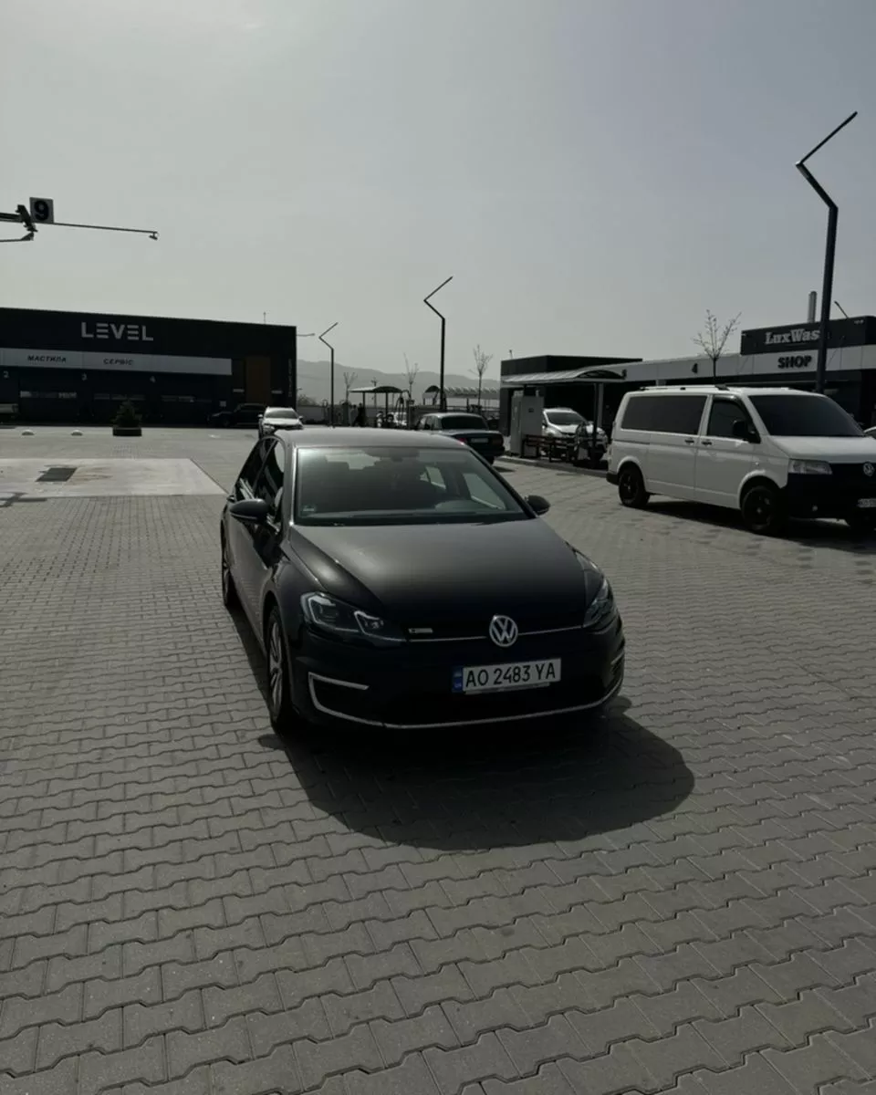 Volkswagen e-Golf 