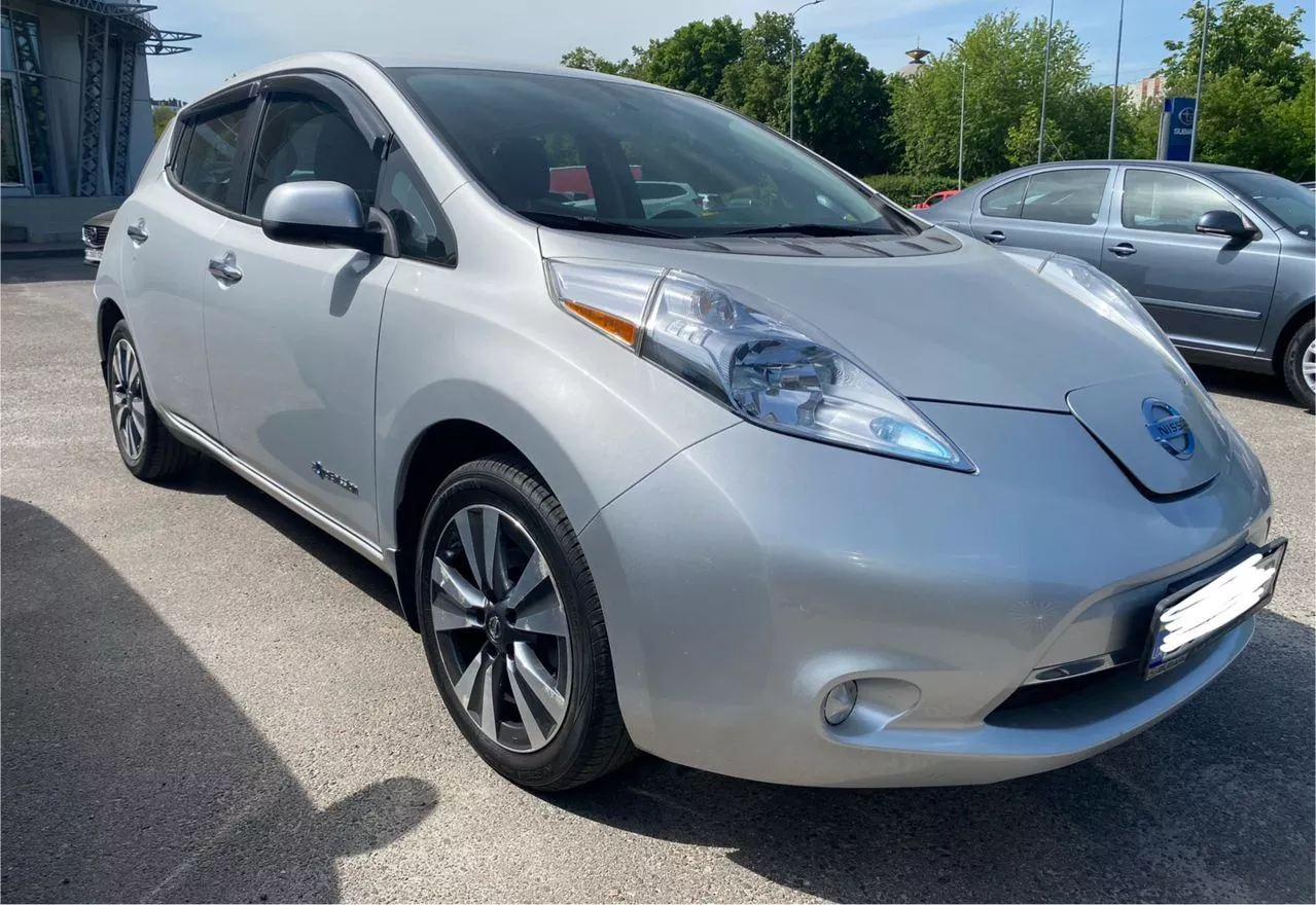 Nissan Leaf  201611