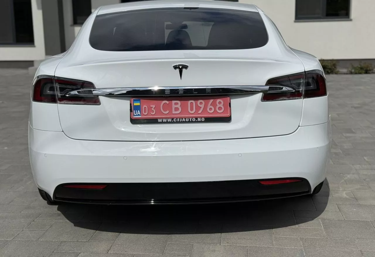 Tesla Model S  75 kWh 2017201