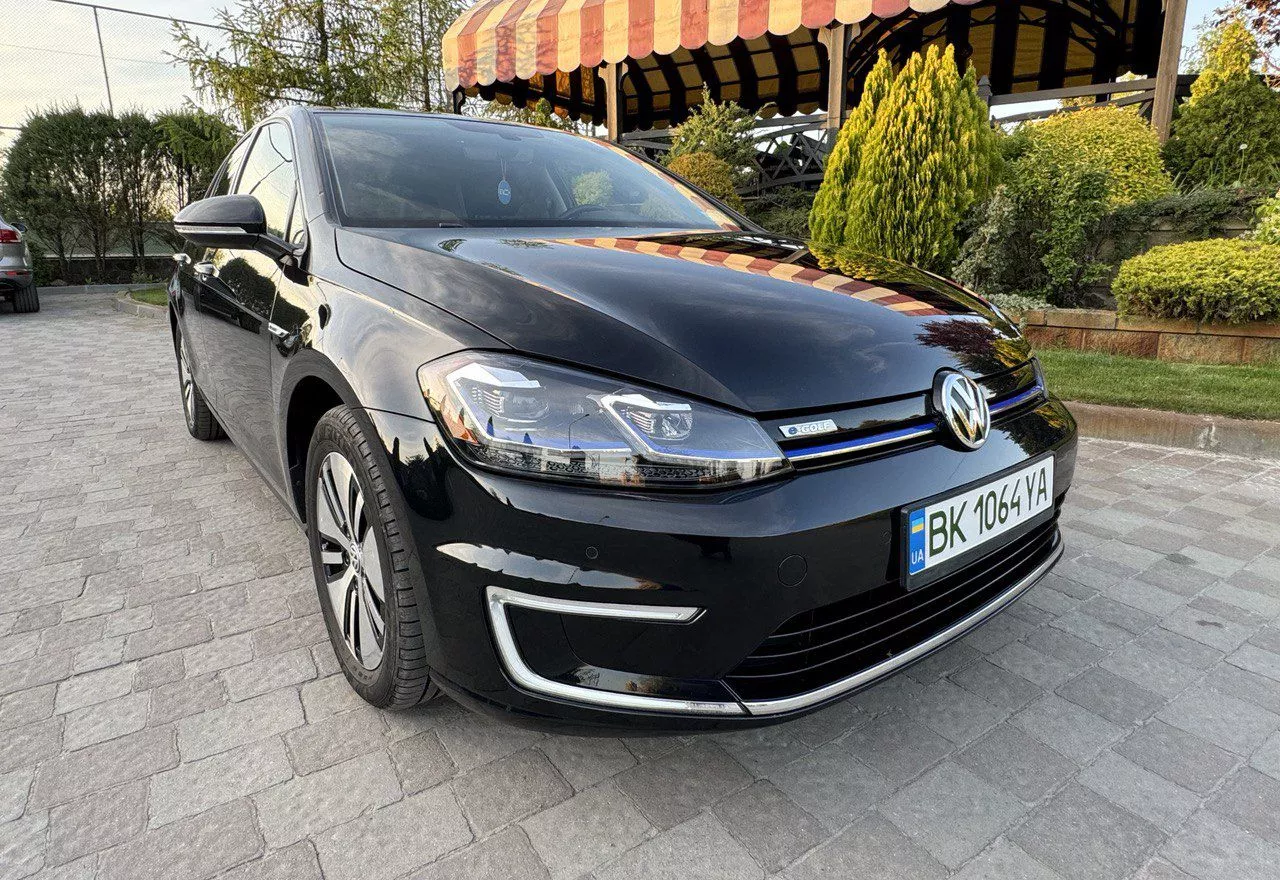 Volkswagen e-Golf  201711