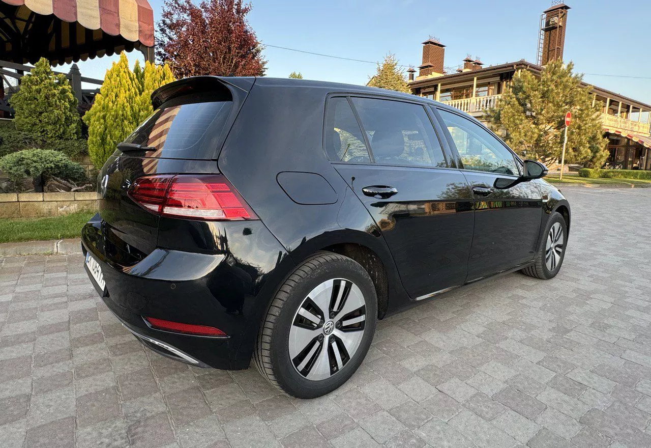 Volkswagen e-Golf  201721