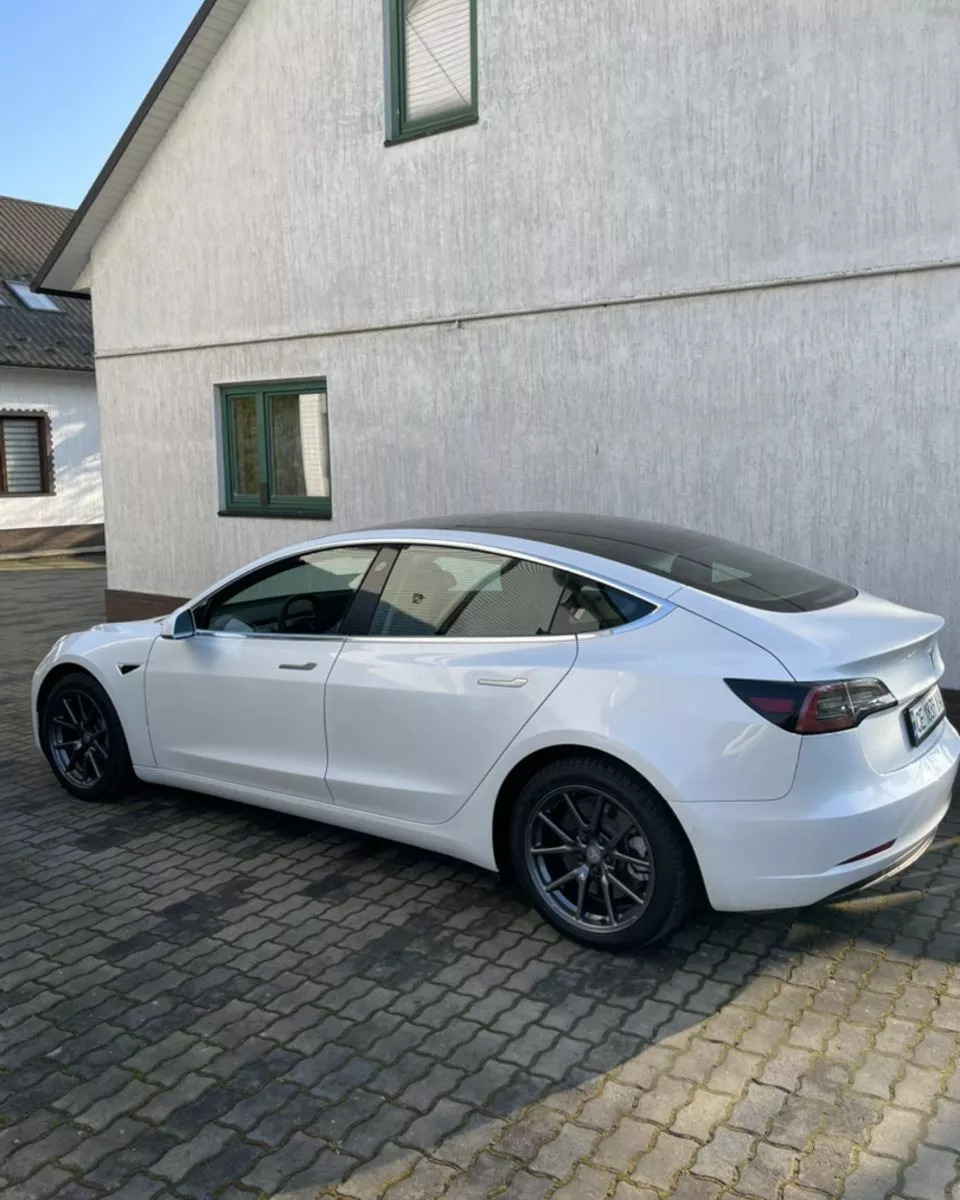 Tesla Model 3  80.5 kWh 202031