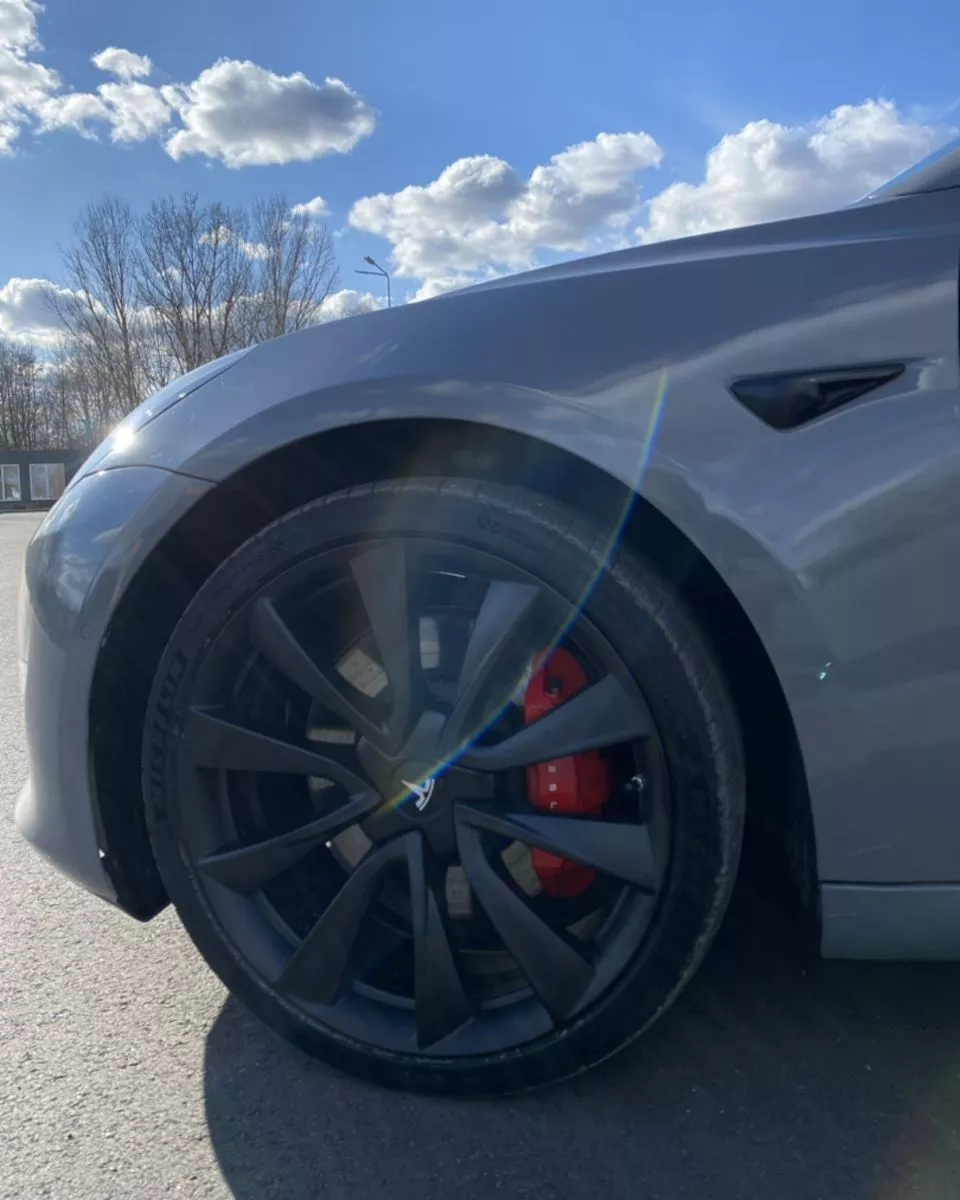 Tesla Model 3  80.5 kWh 2019141