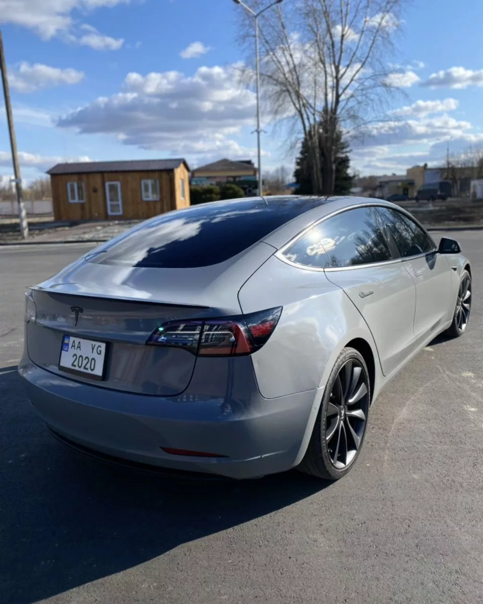 Tesla Model 3  80.5 kWh 2019171