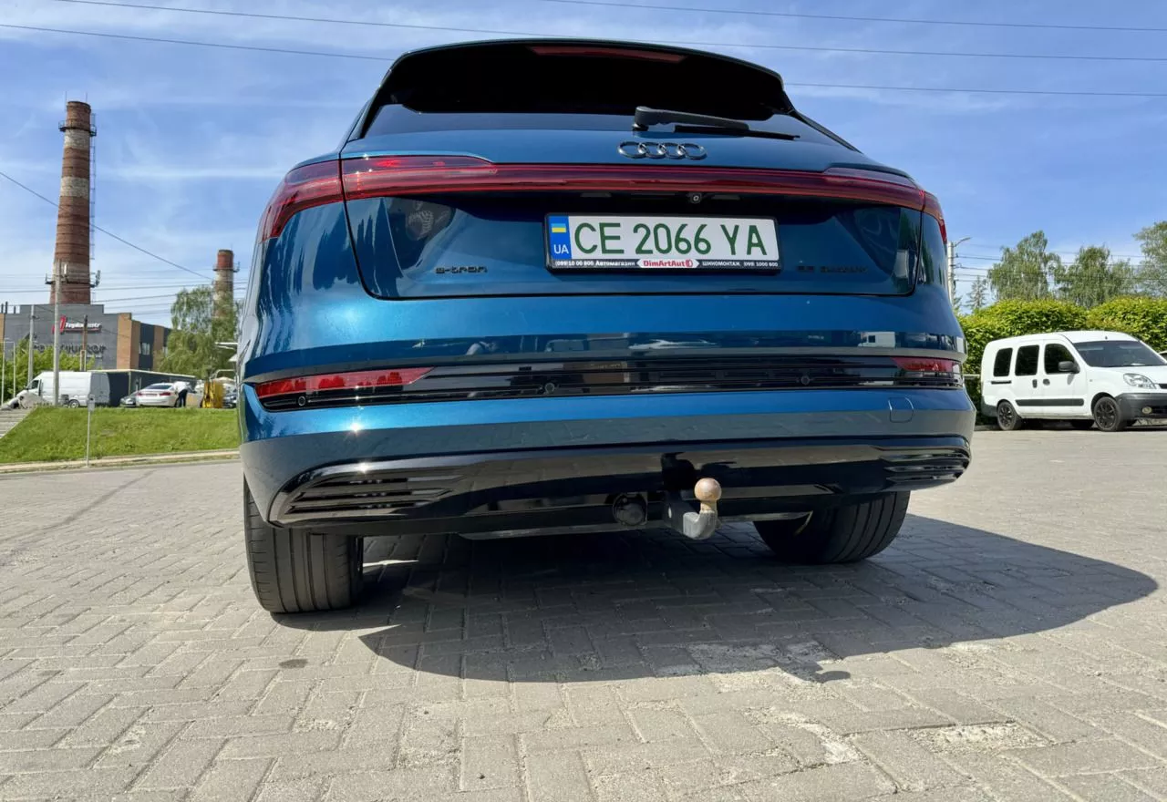 Audi E-tron  95 kWh 2018121