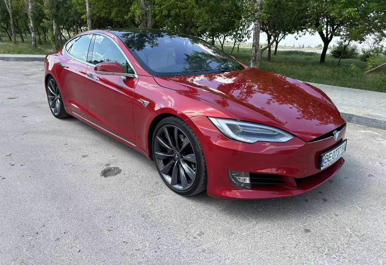 Tesla Model S  100 kWh 201901