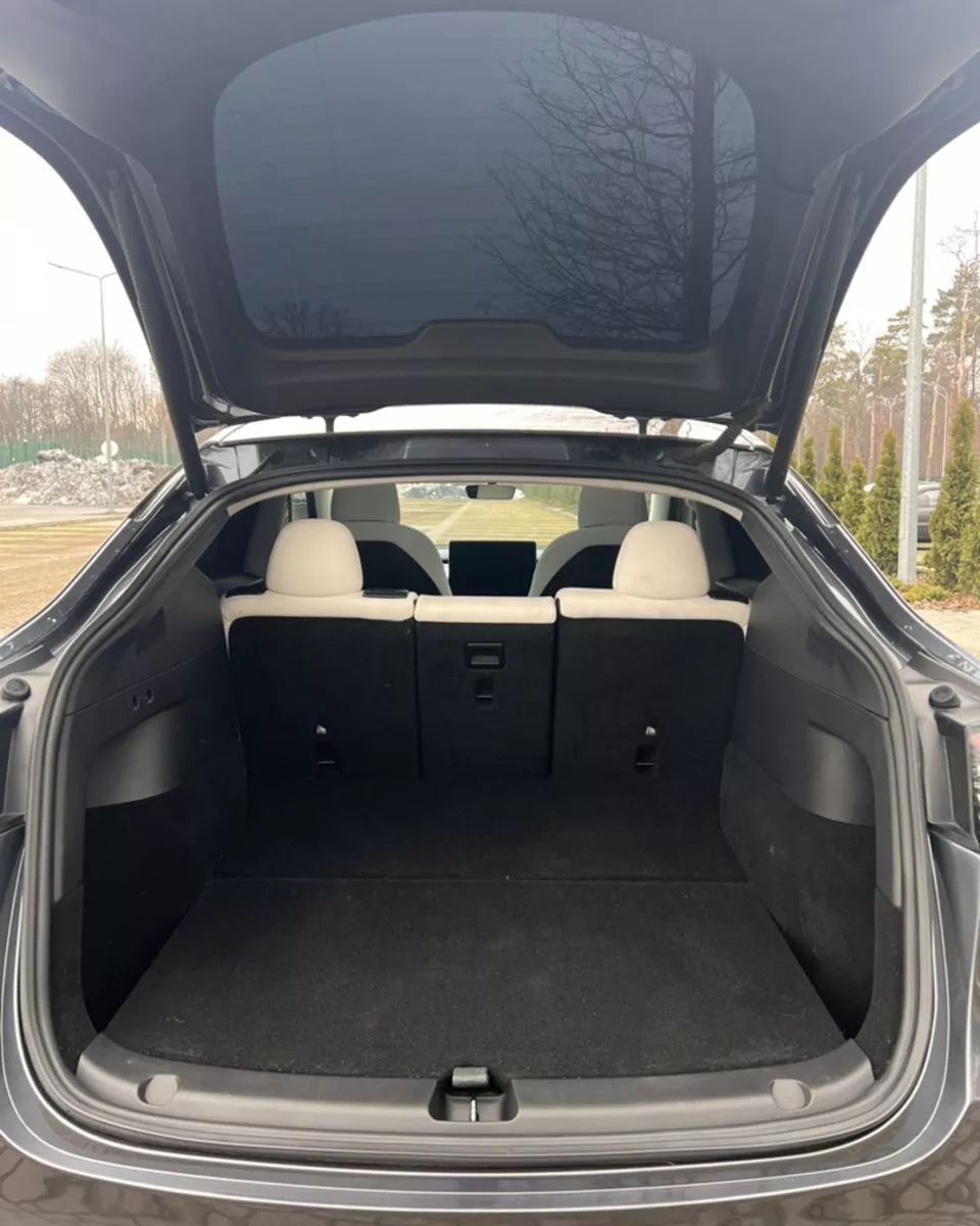 Tesla Model Y  75 kWh 202151