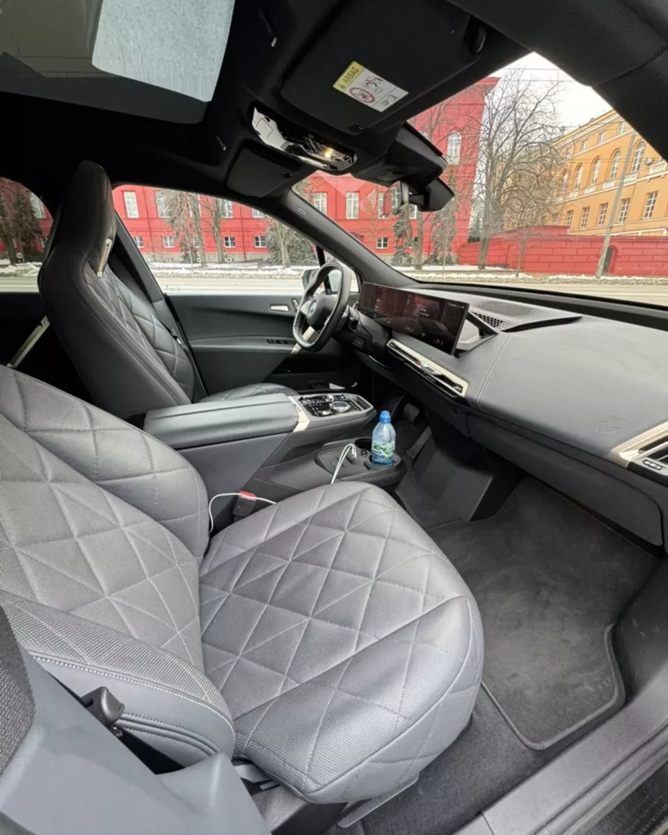 BMW iX  76.6 kWh 202181