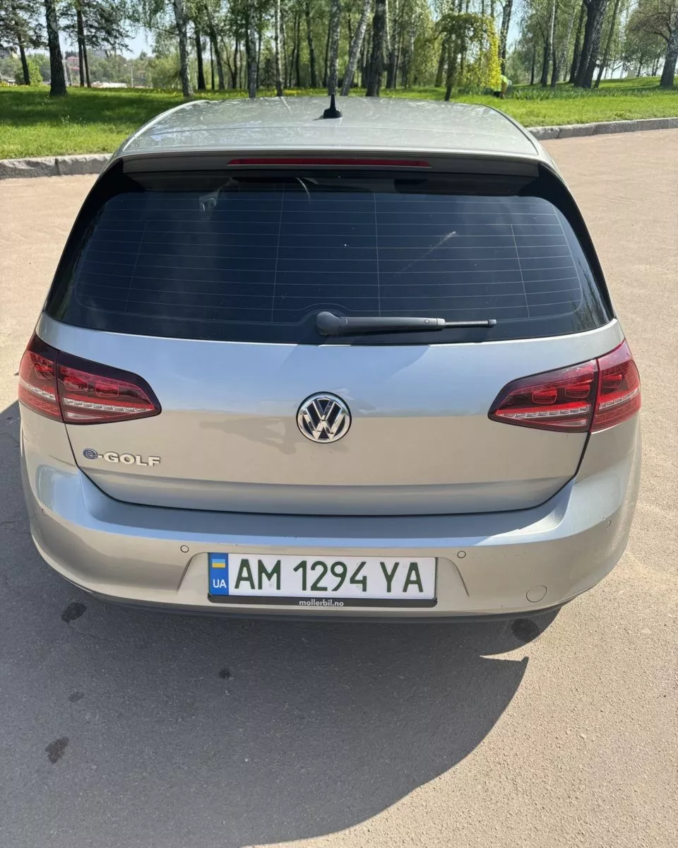 Volkswagen e-Golf  24 kWh 201591