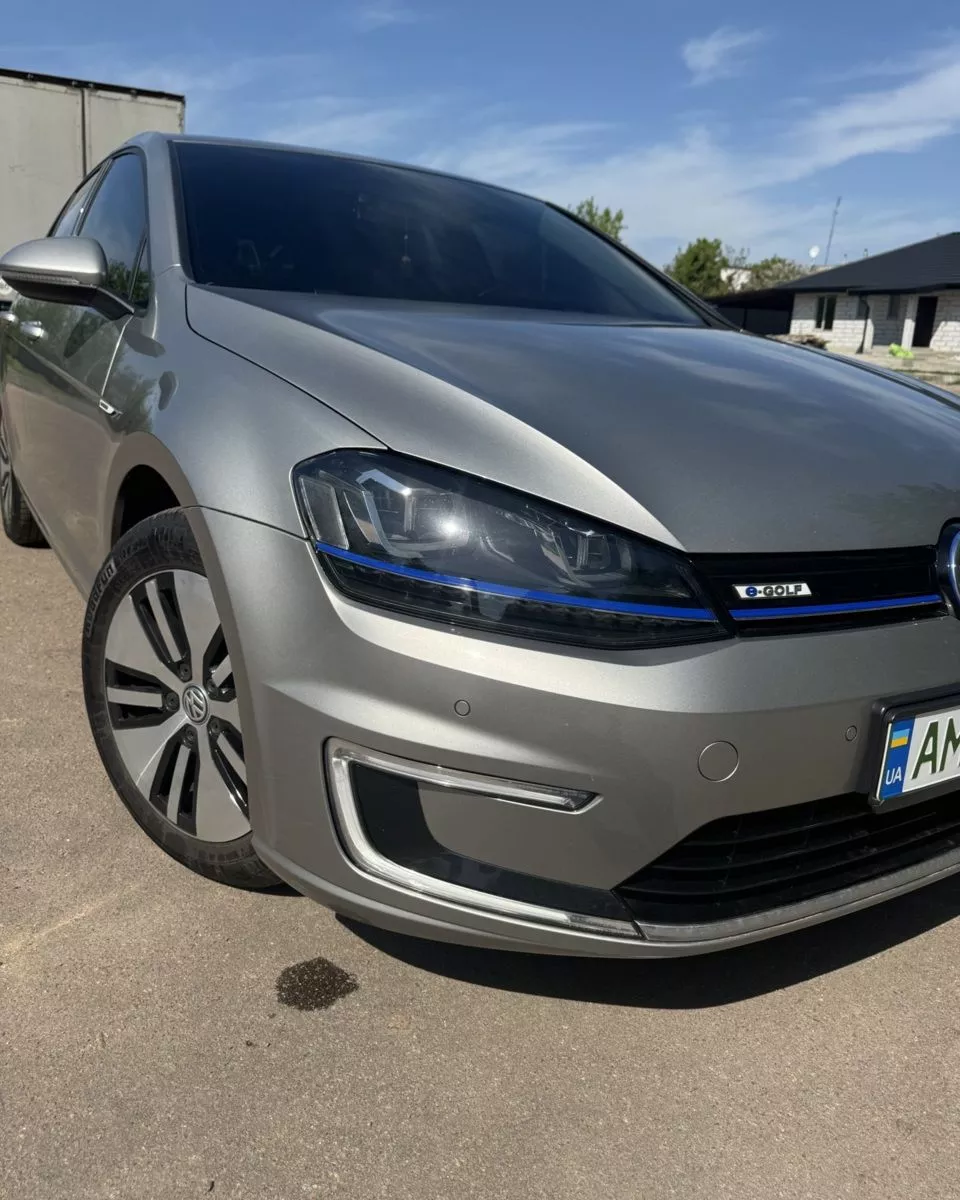 Volkswagen e-Golf  24 kWh 2015161