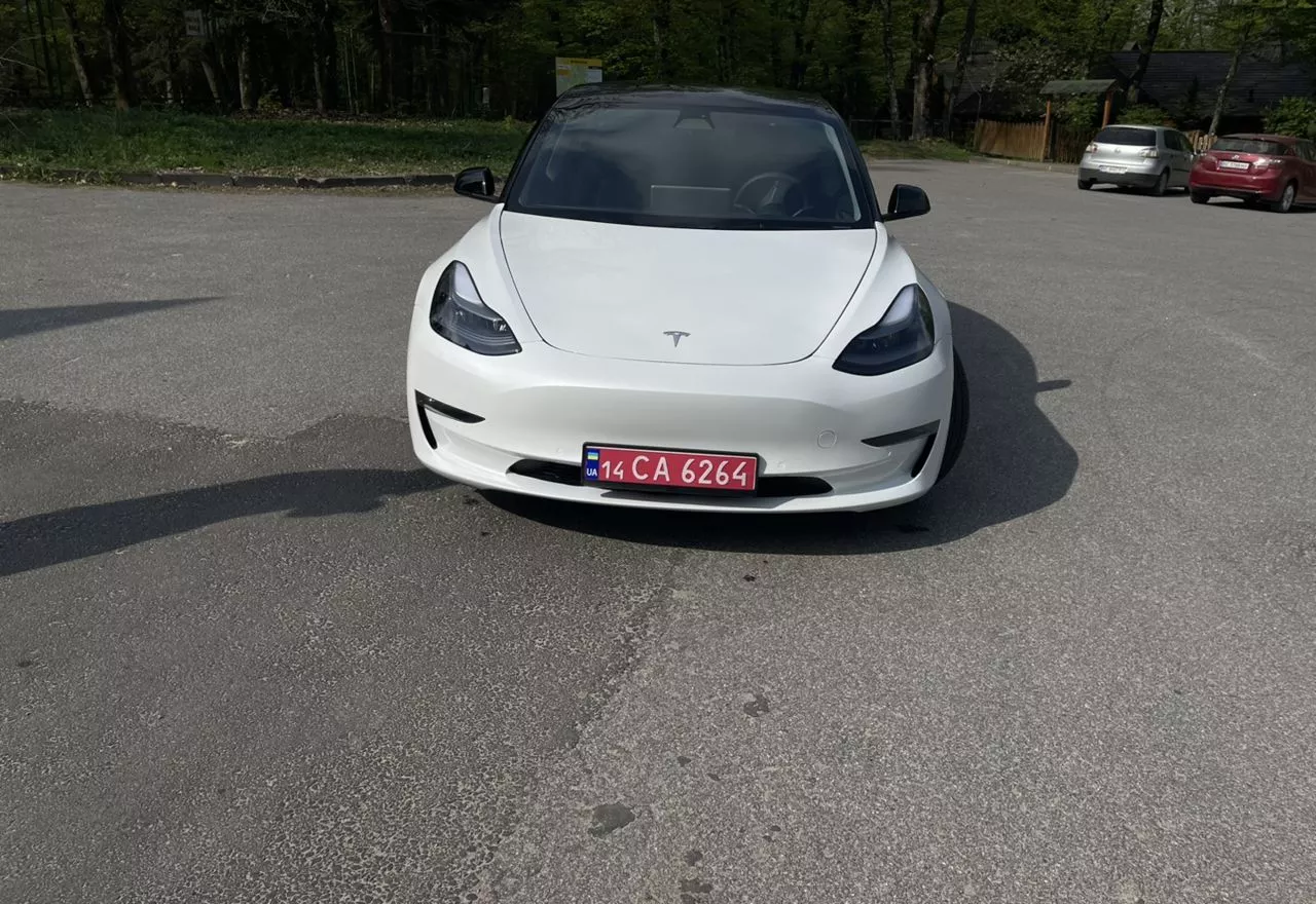 Tesla Model 3  82 kWh 202221