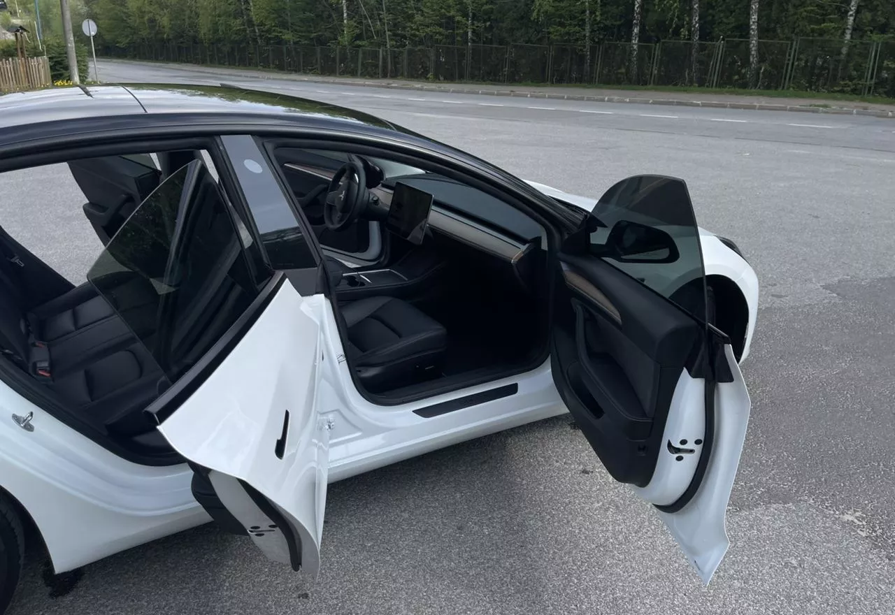 Tesla Model 3  82 kWh 2022251