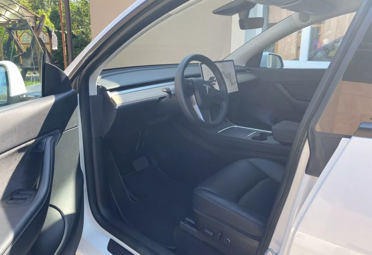 Tesla Model Y  80.5 kWh 202151