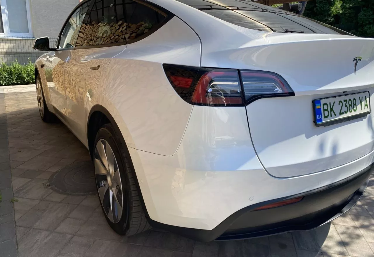 Tesla Model Y  80.5 kWh 2021131