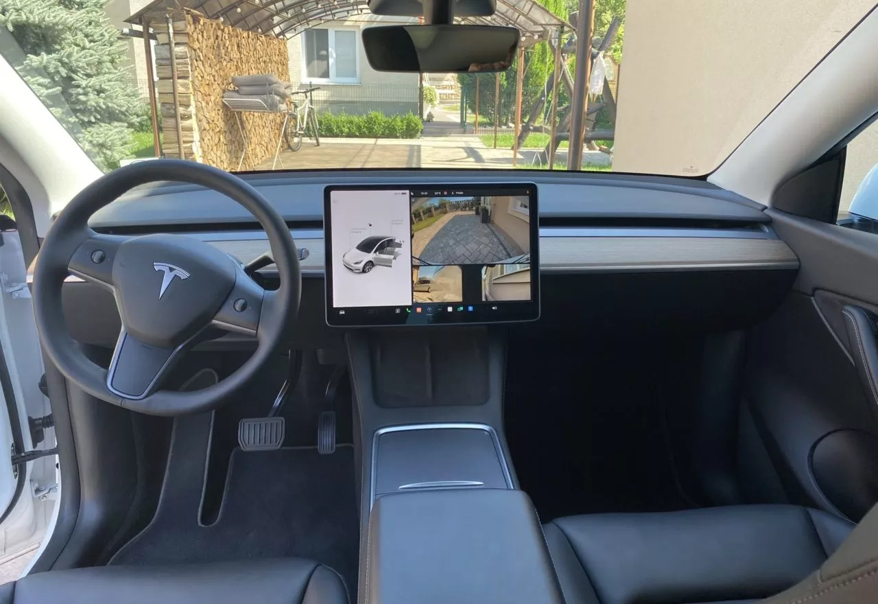 Tesla Model Y  80.5 kWh 2021141