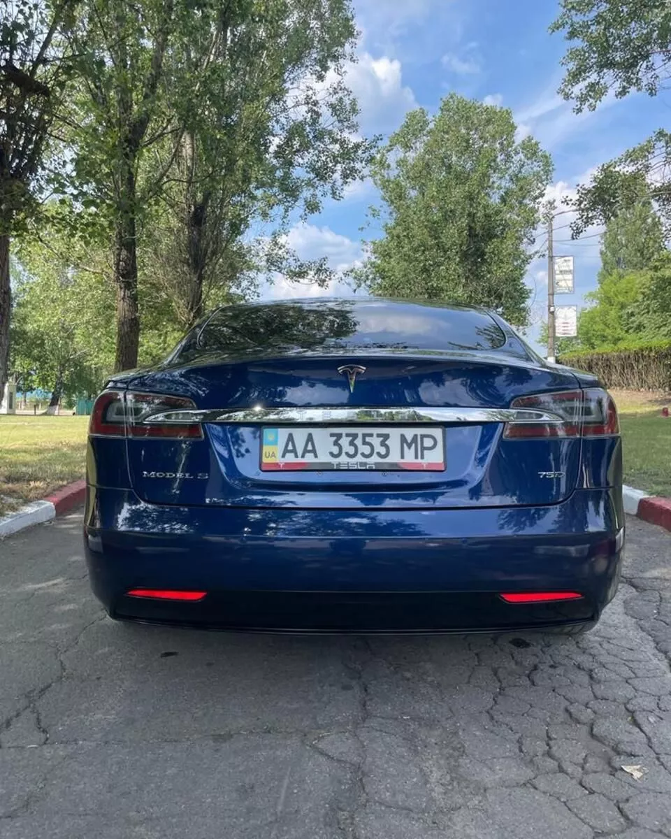 Tesla Model S  75 kWh 201801