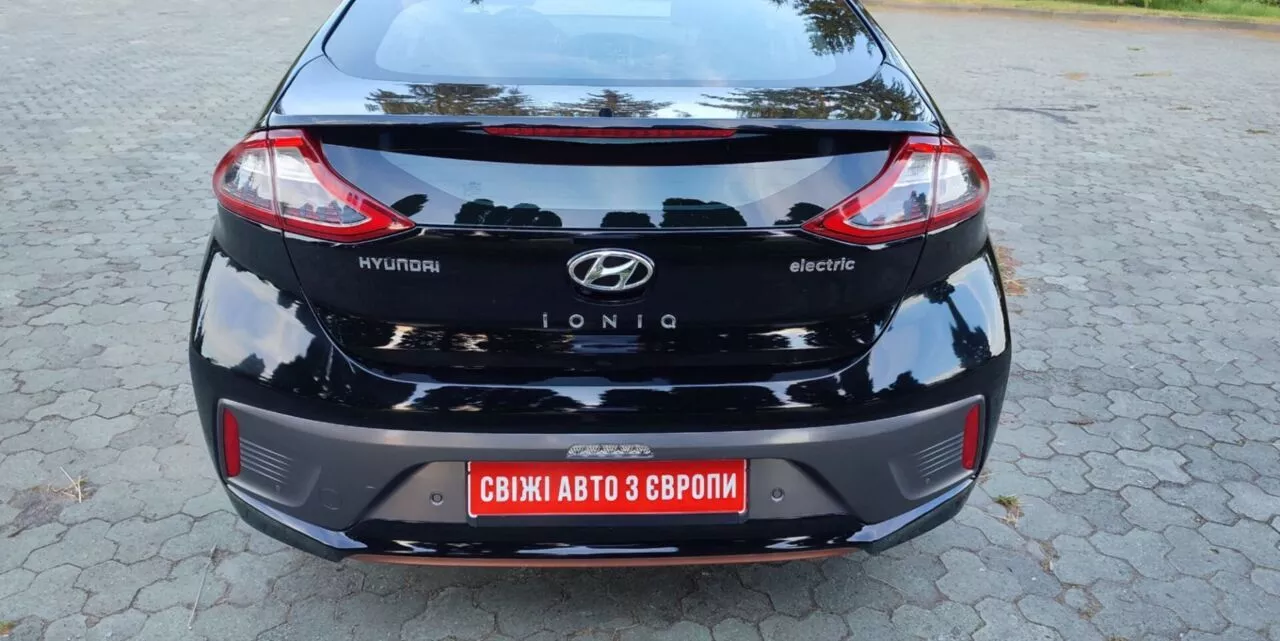 Hyundai Ioniq  28 kWh 2018181