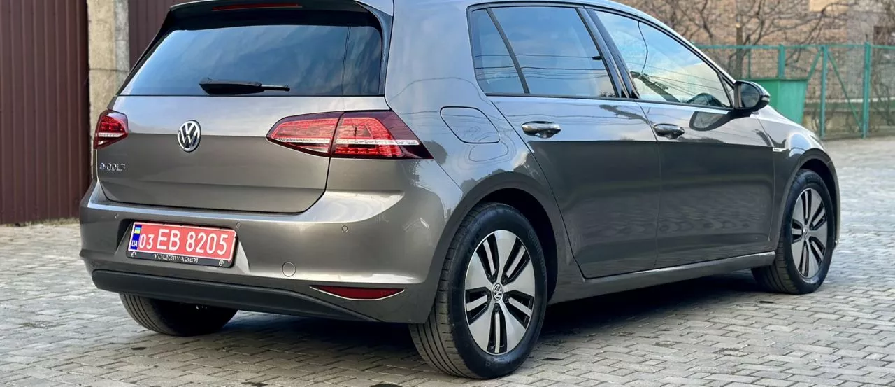 Volkswagen e-Golf  24 kWh 2015141