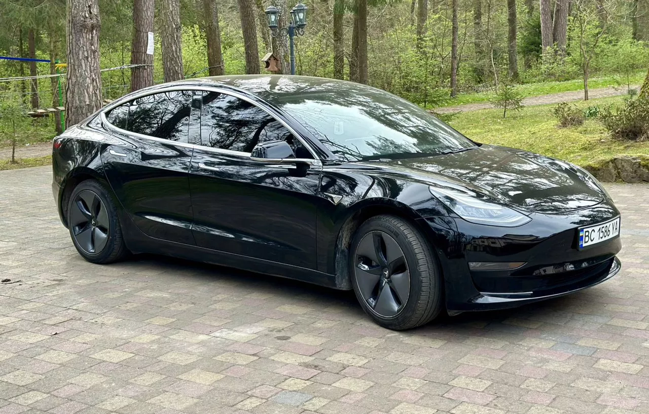 Tesla Model 3  60 kWh 2019101