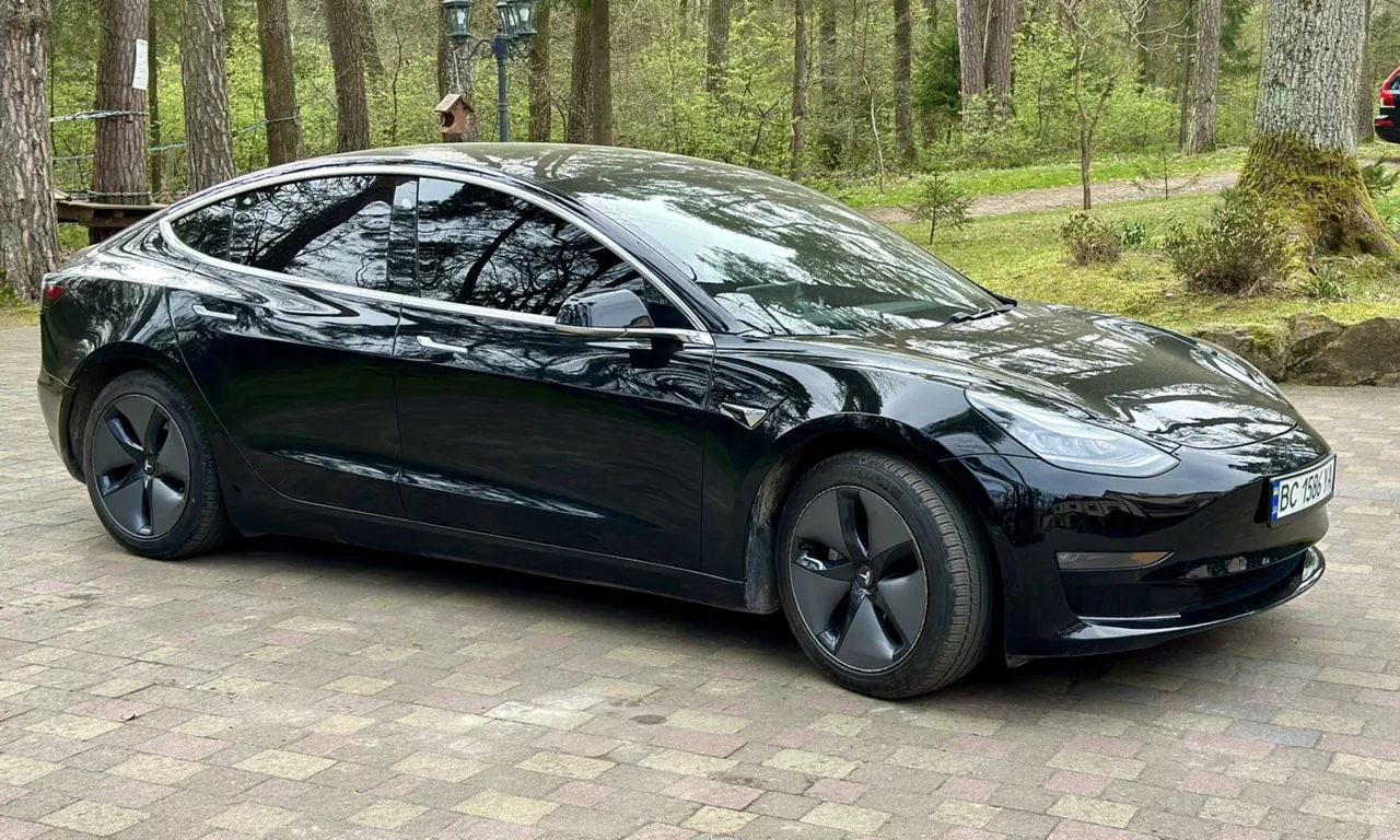 Tesla Model 3  60 kWh 2019111