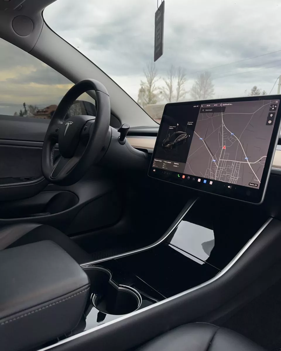 Tesla Model 3  60 kWh 2019171