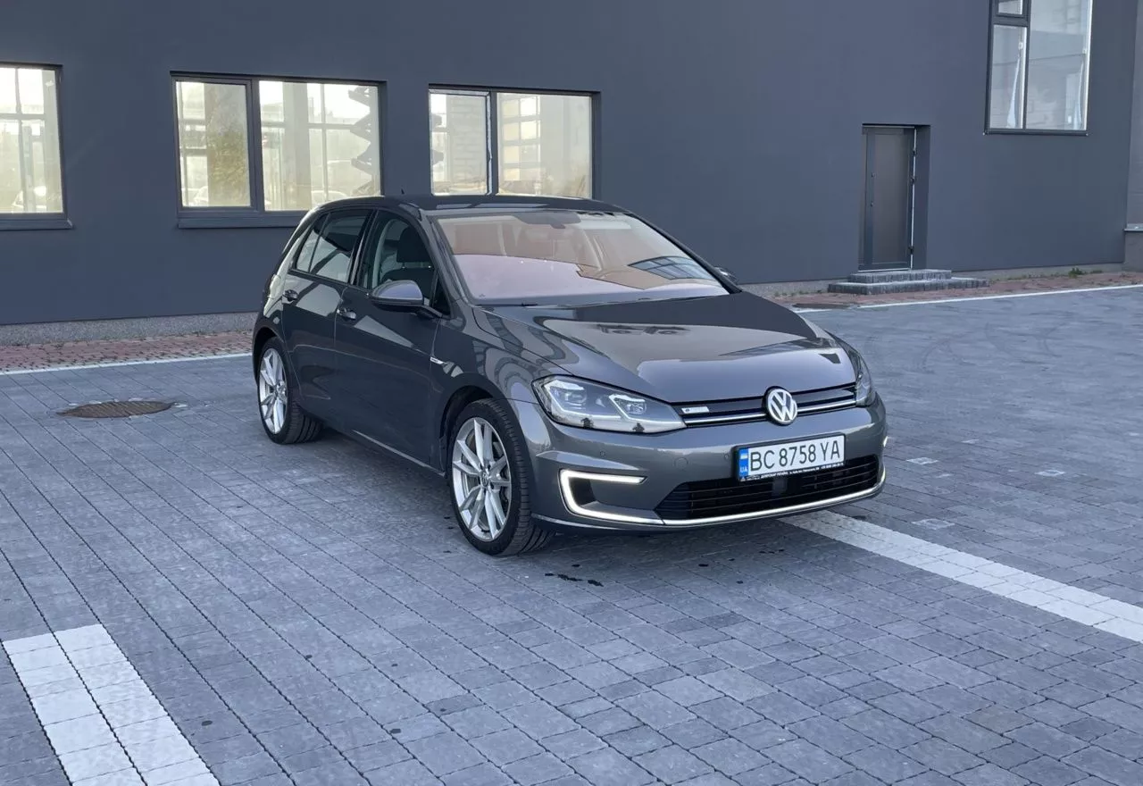 Volkswagen e-Golf  35.8 kWh 201811