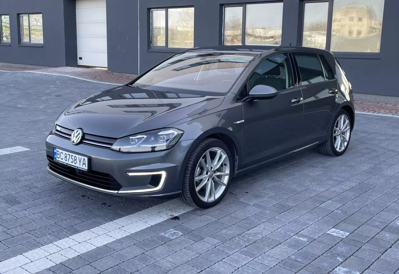 Volkswagen e-Golf  35.8 kWh 201831