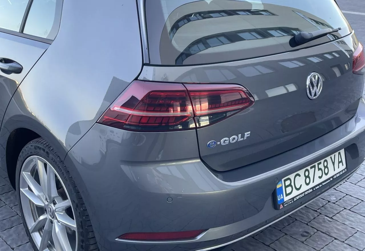 Volkswagen e-Golf  35.8 kWh 201851