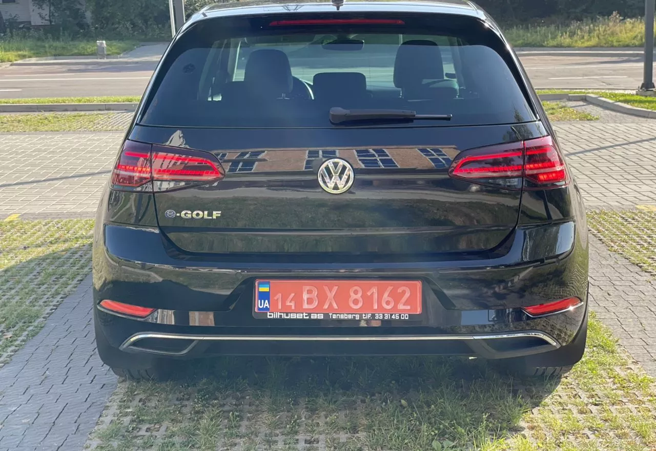 Volkswagen e-Golf  36 kWh 2018211