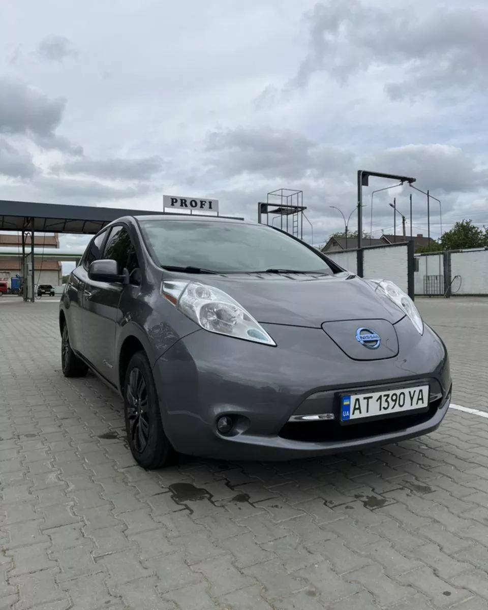 Nissan Leaf  201511