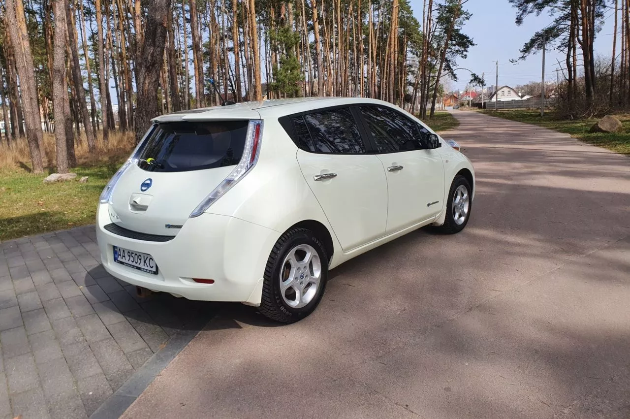 Nissan Leaf  24 kWh 201221