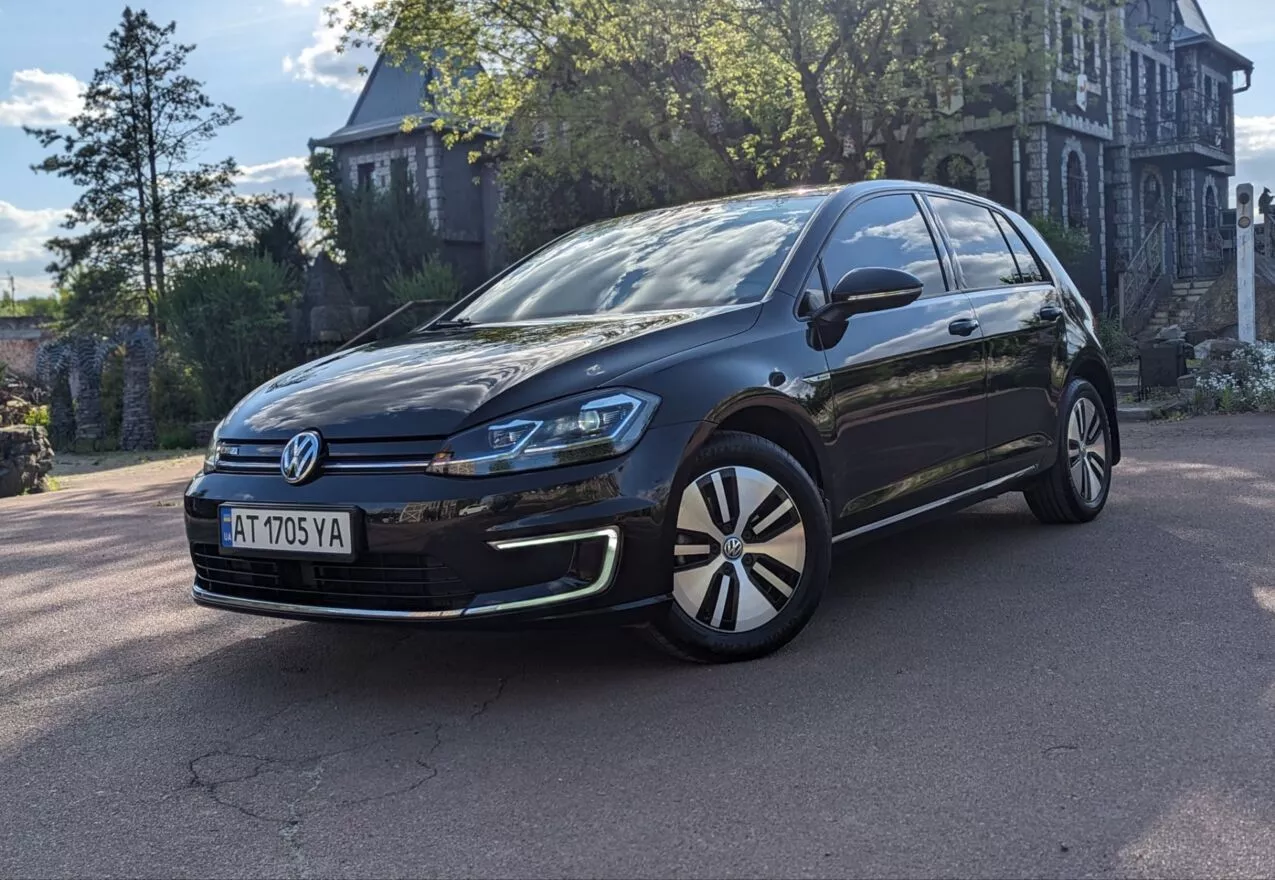 Volkswagen e-Golf  36 kWh 201821