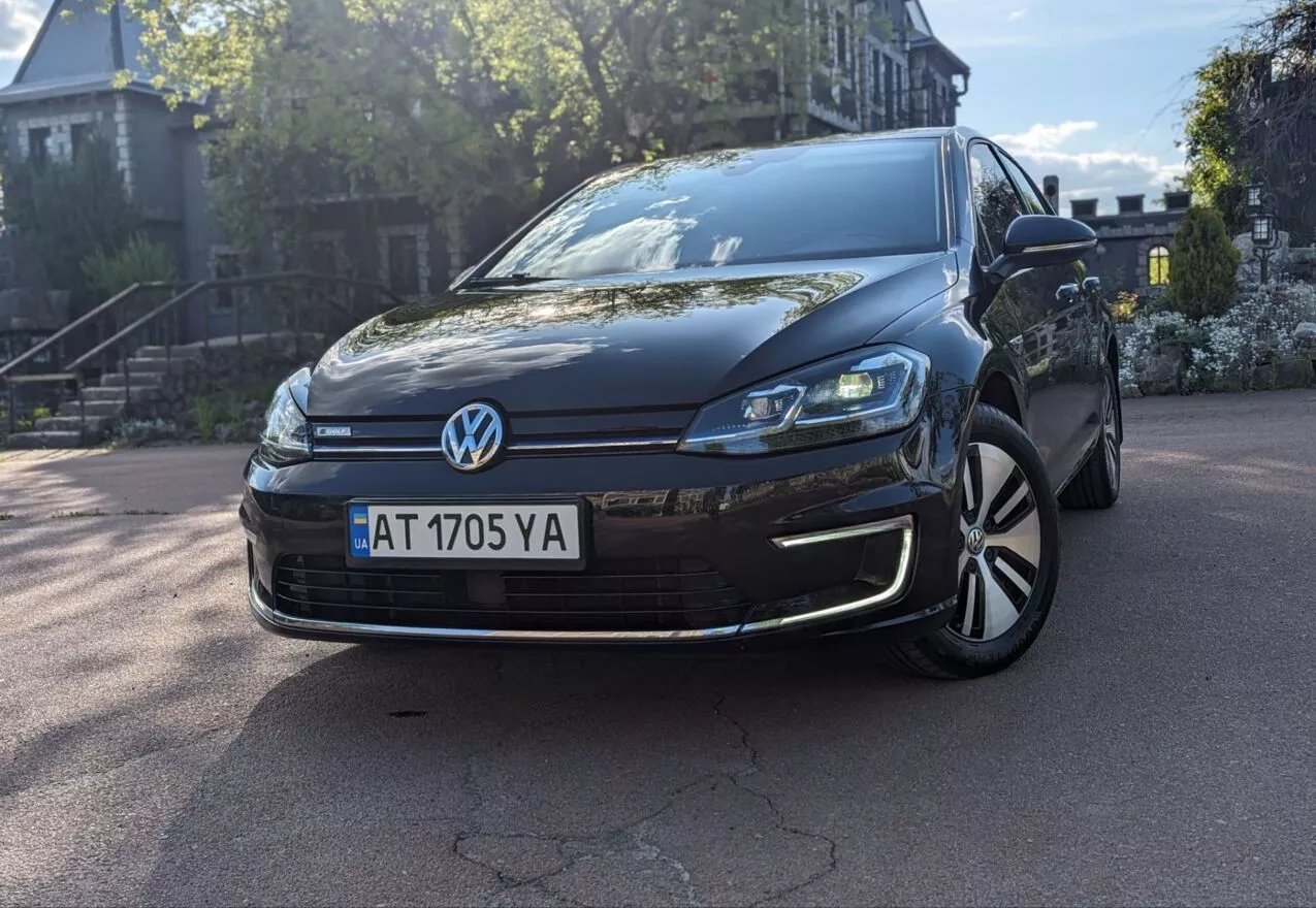 Volkswagen e-Golf  36 kWh 201831