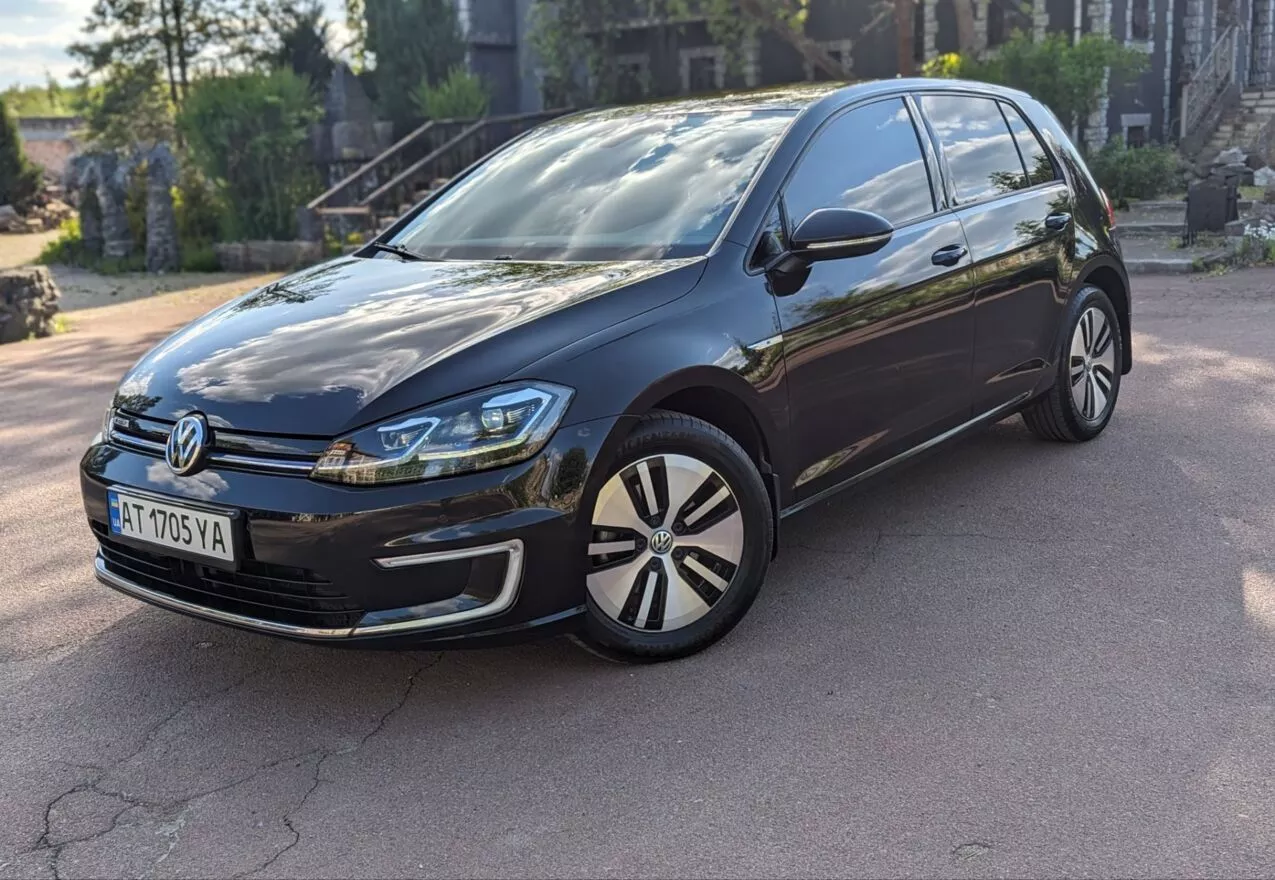 Volkswagen e-Golf  36 kWh 201851