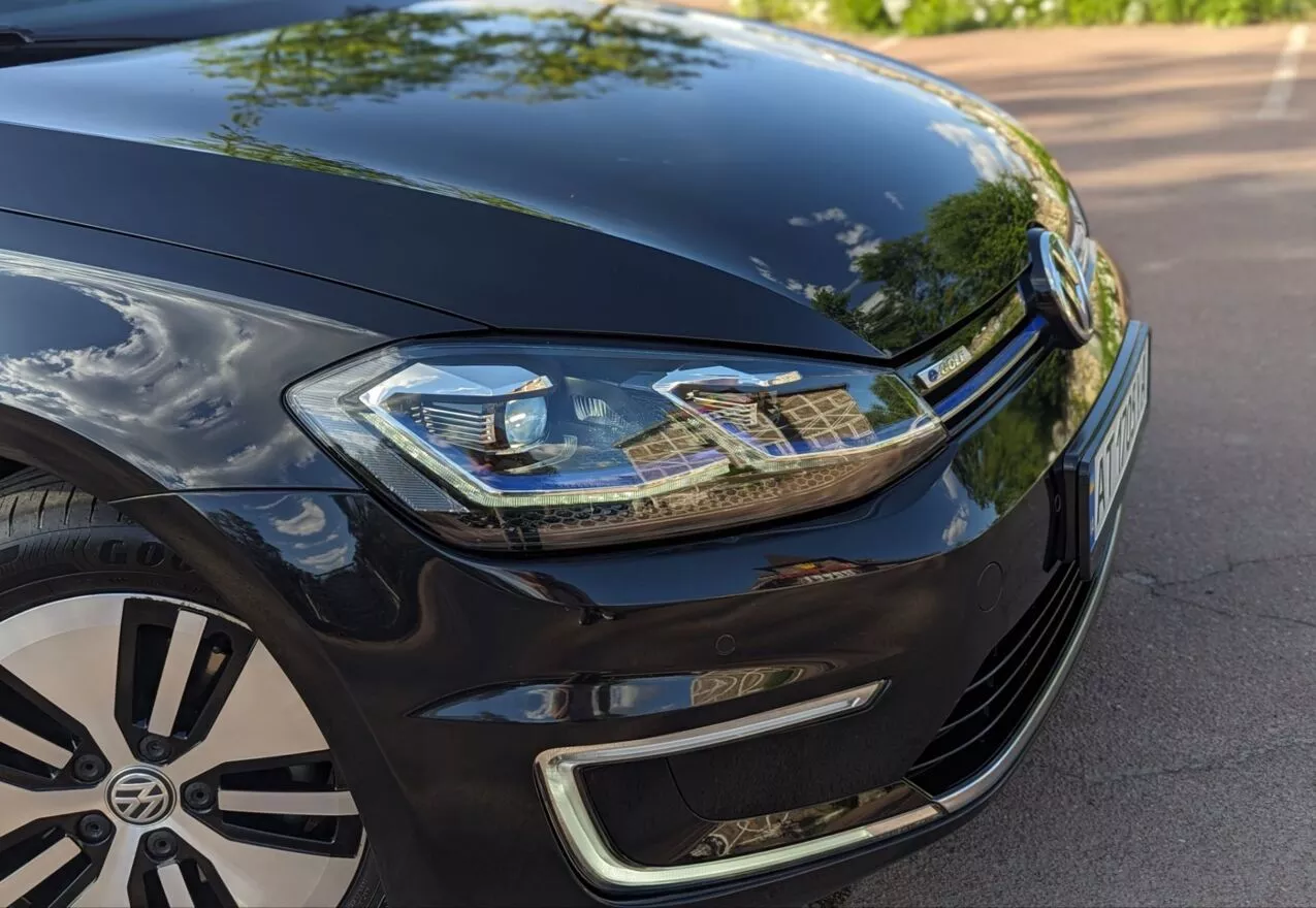 Volkswagen e-Golf  36 kWh 2018121