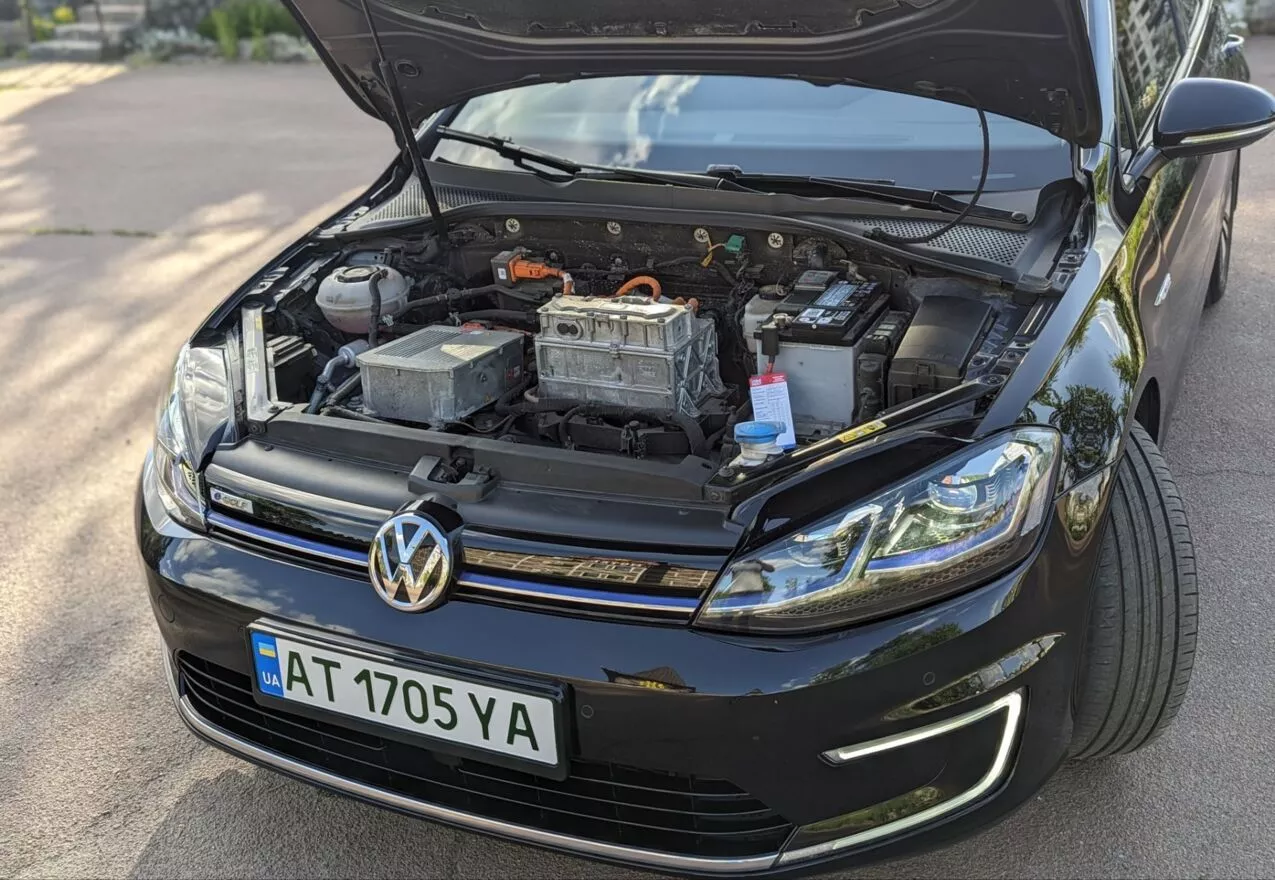 Volkswagen e-Golf  36 kWh 2018181