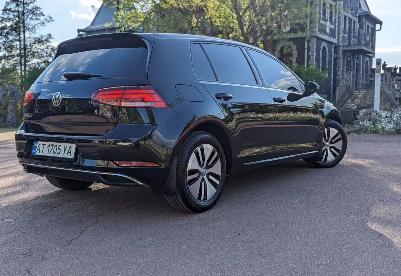 Volkswagen e-Golf  36 kWh 2018231