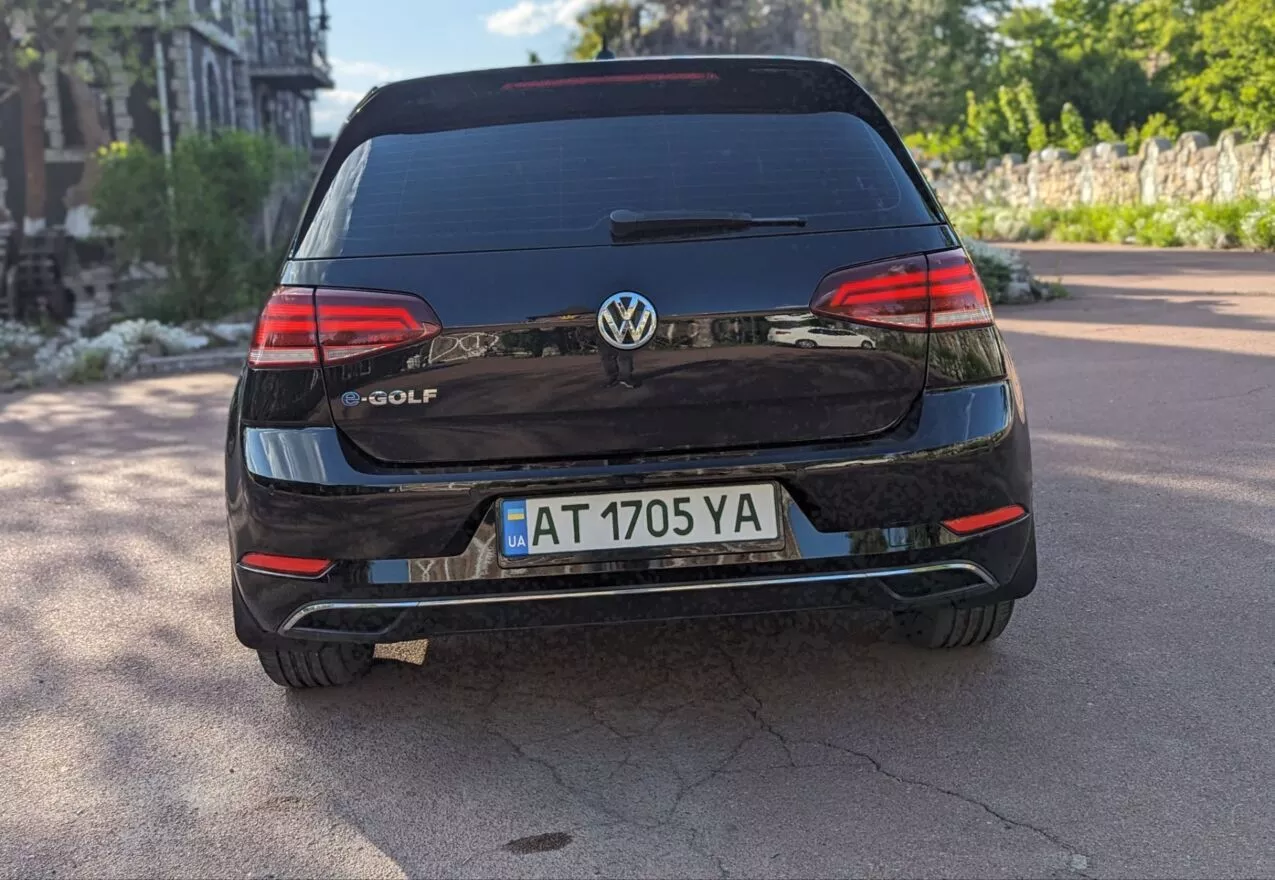 Volkswagen e-Golf  36 kWh 2018251