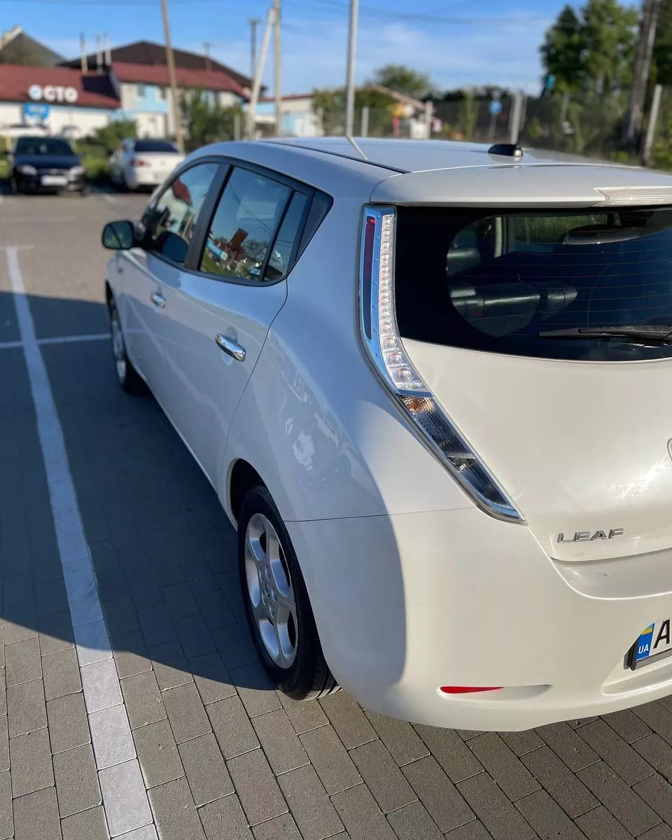 Nissan Leaf  201321