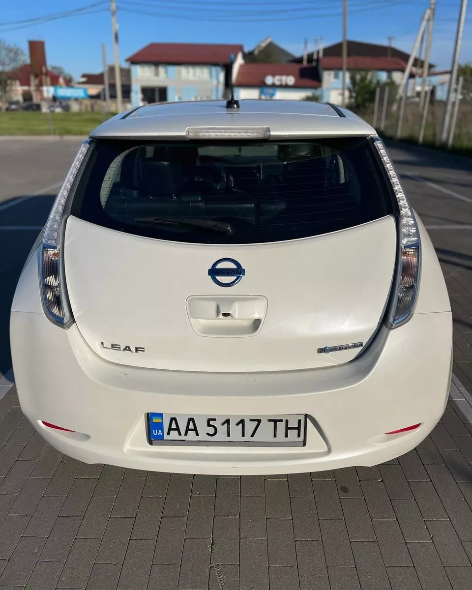 Nissan Leaf  201341