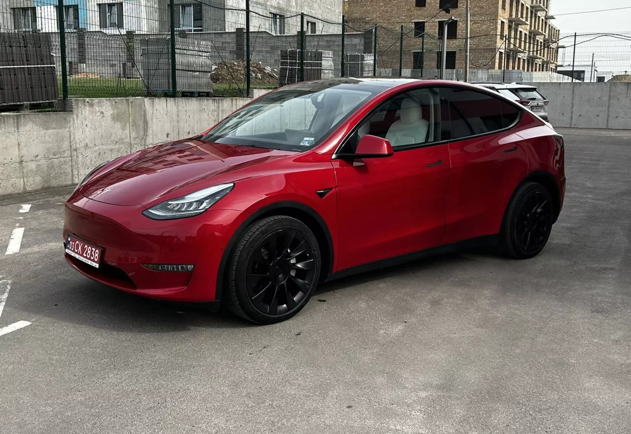 Tesla Model Y  75 kWh 2021201