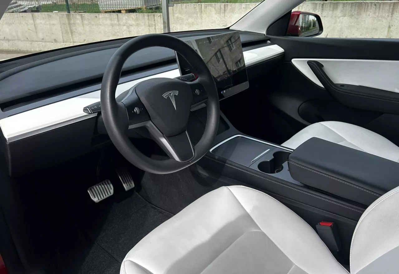 Tesla Model Y  75 kWh 202141