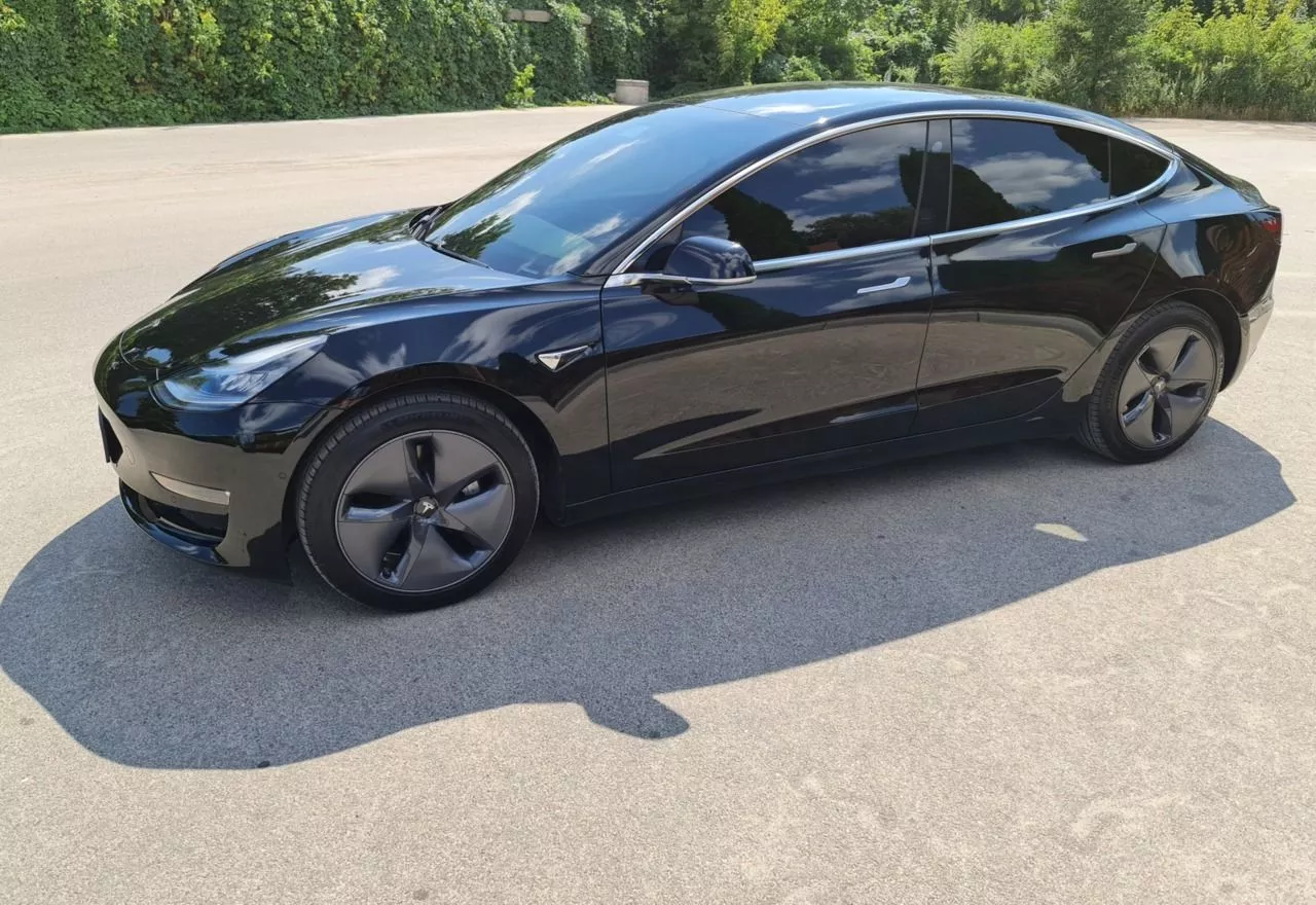 Tesla Model 3  60 kWh 2019201