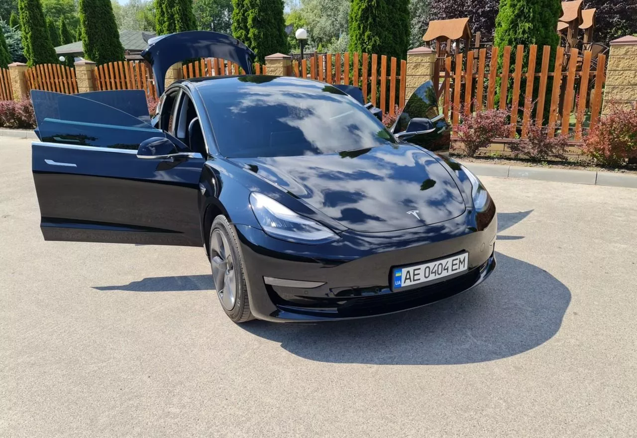 Tesla Model 3  60 kWh 2019231