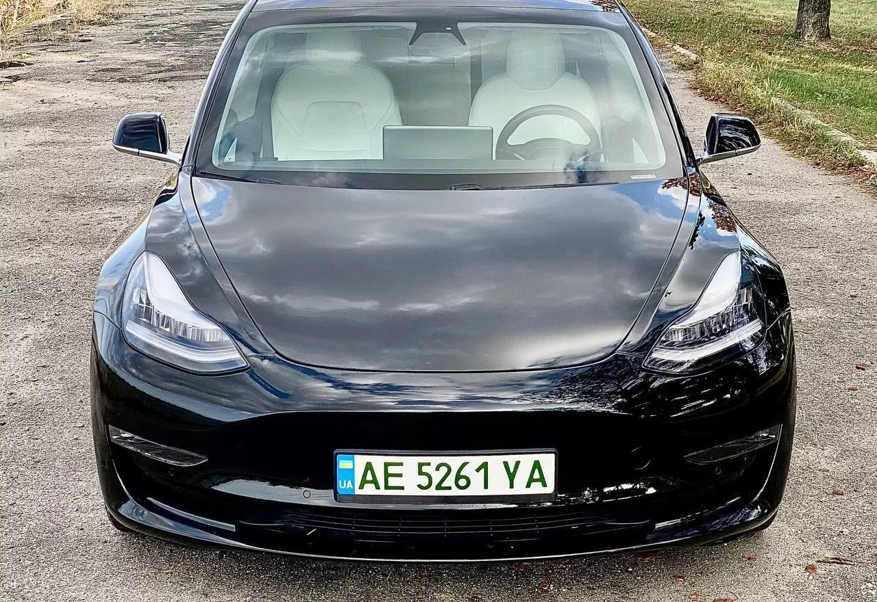 Tesla Model 3  82 kWh 2019161