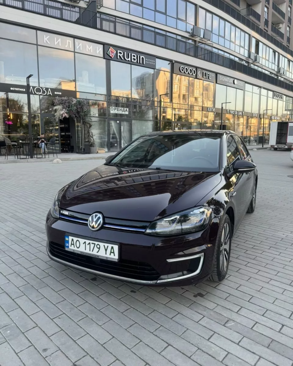 Volkswagen e-Golf 