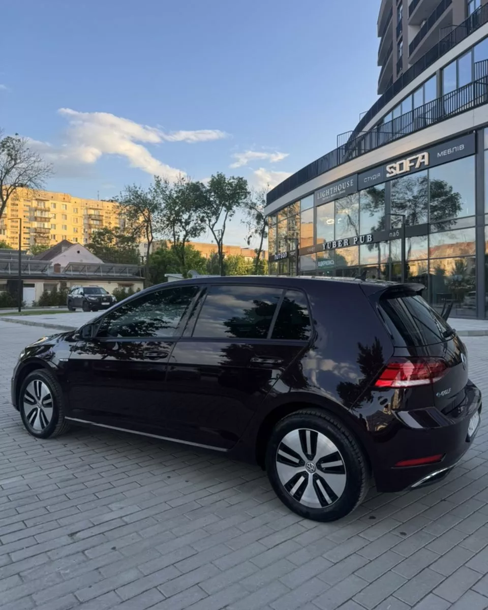 Volkswagen e-Golf  201711